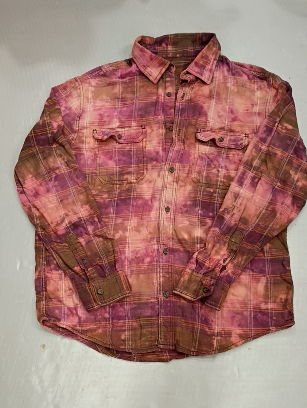Artifact By JC Cooper Distressed Bleach L Shirt in Pink and Brown